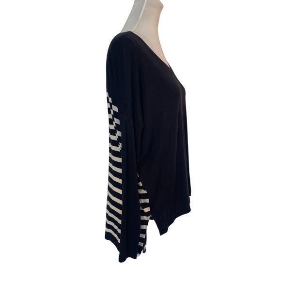 CAbi Lighthouse Tee 5742 Size S - Picture 5 of 6